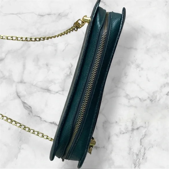 LV Taiga leather clutch crossbody - Picture 12 of 16